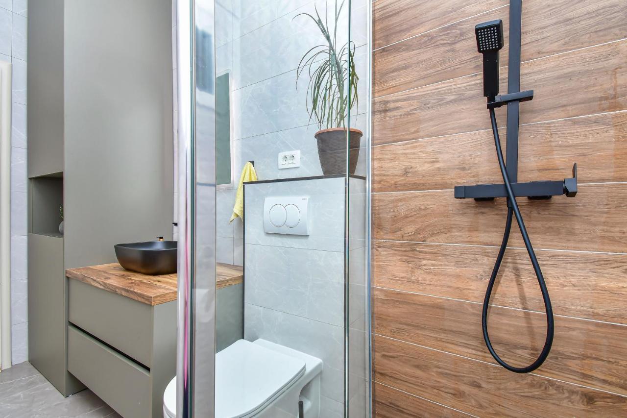 Apartment Ela Омиш Экстерьер фото