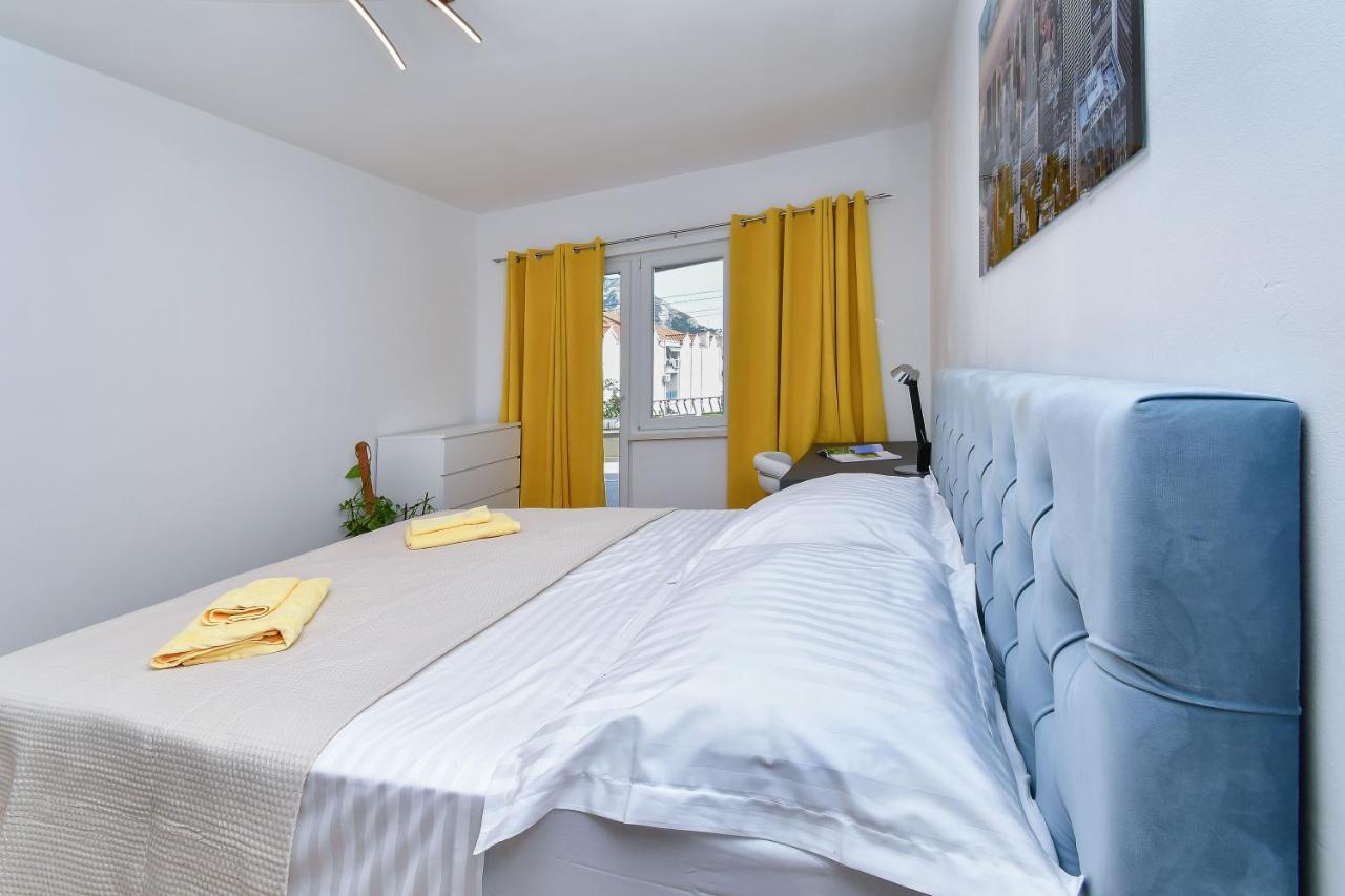 Apartment Ela Омиш Экстерьер фото